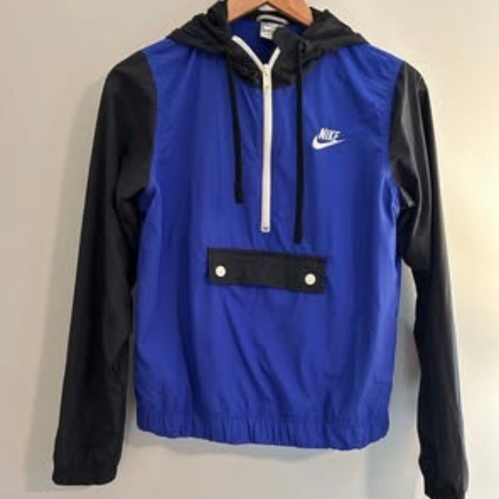 Women's NIKE Windbreaker Jacket size small